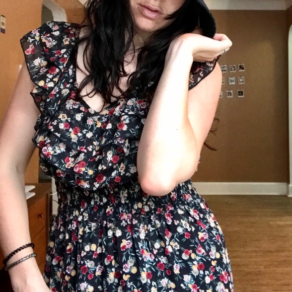 SUZY SHIER ruffled flowered boho dress - Picture 7 of 9